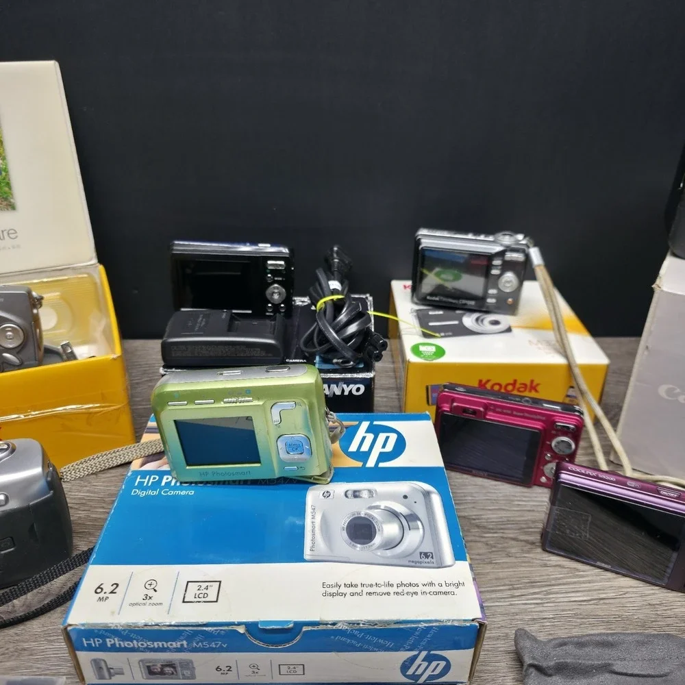 Digital Camera‎ Lot - 9 Cameras 2 Printers 2 Docks - Part/Repair